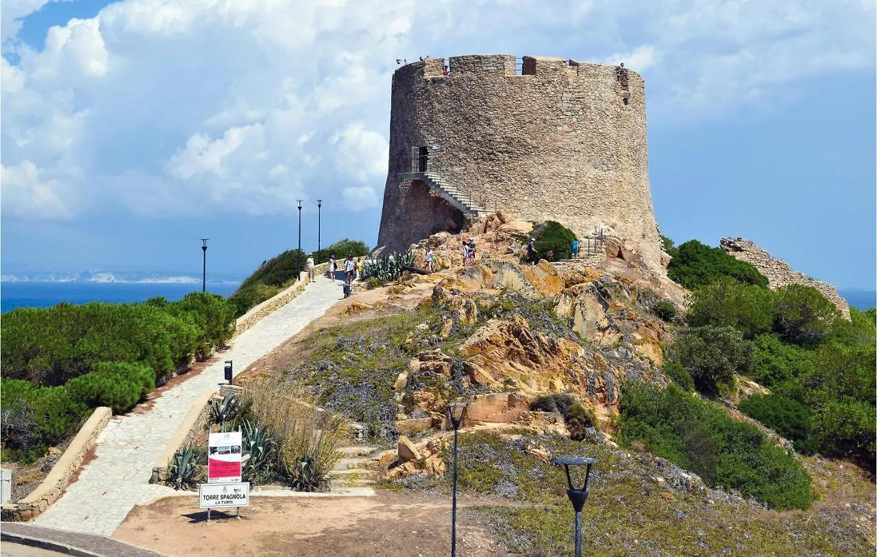Mono 4 Daire Santa Teresa Gallura 0*,  İtalya